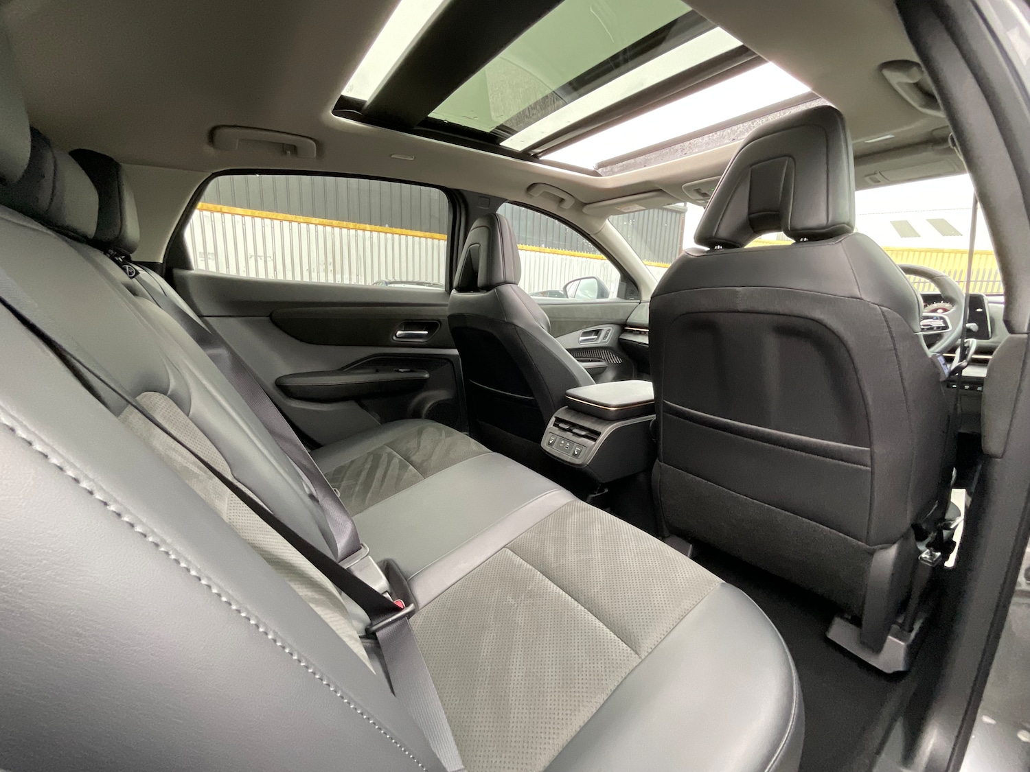 Used Nissan ARIYA 2022 for sale - 76476176: Photo 10