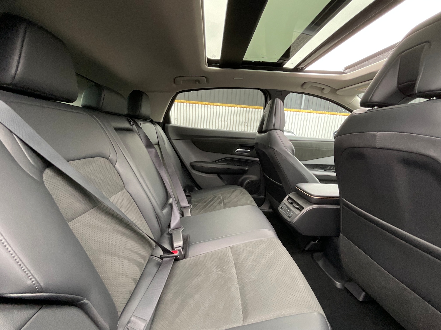 Used Nissan ARIYA 2022 for sale - 76476176: Photo 12