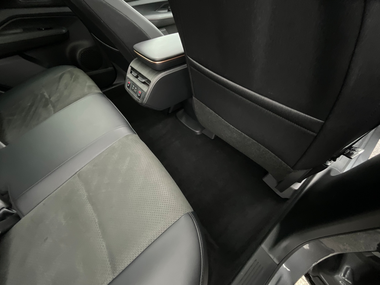 Used Nissan ARIYA 2022 for sale - 76476176: Photo 21