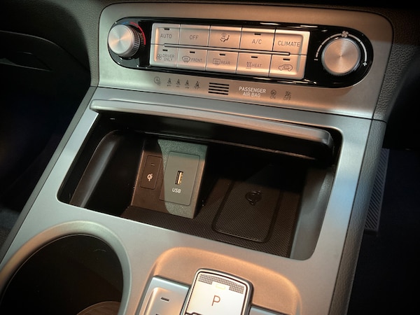 Used Hyundai KONA 2022 for sale - 76194133: Photo 30
