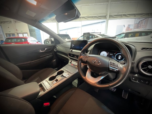 Used Hyundai KONA 2022 for sale - 76194133: Photo 7