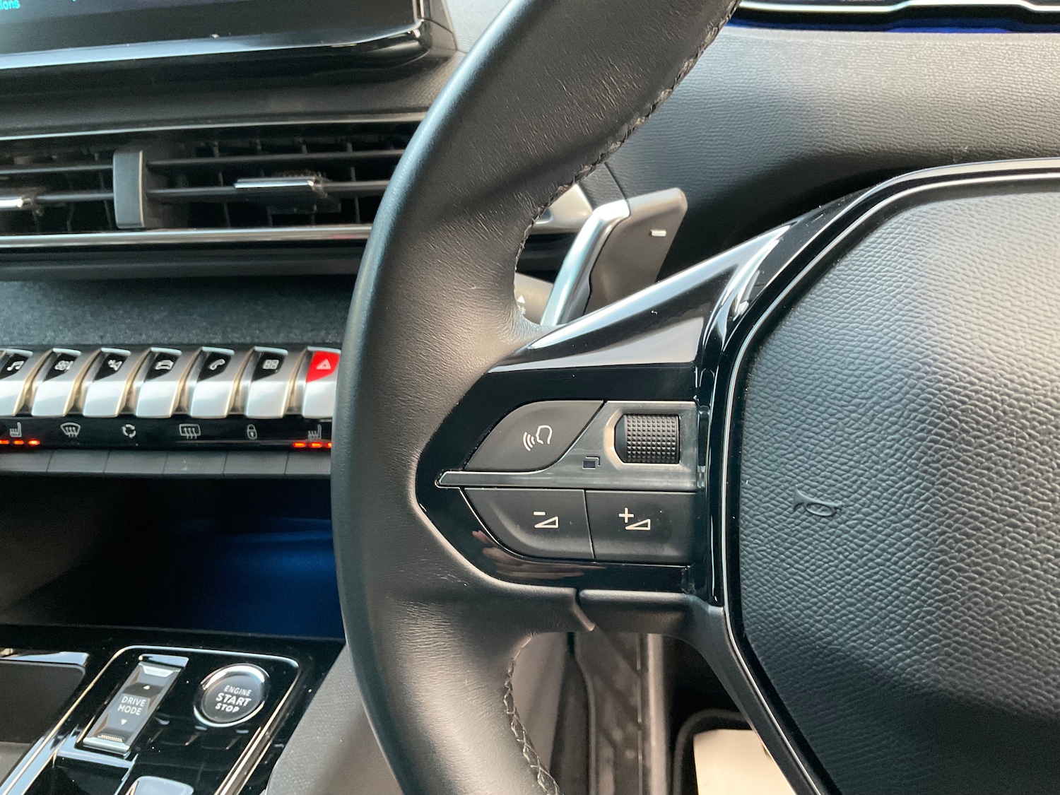 Used Peugeot 3008 2023 for sale - 76236835: Photo 26