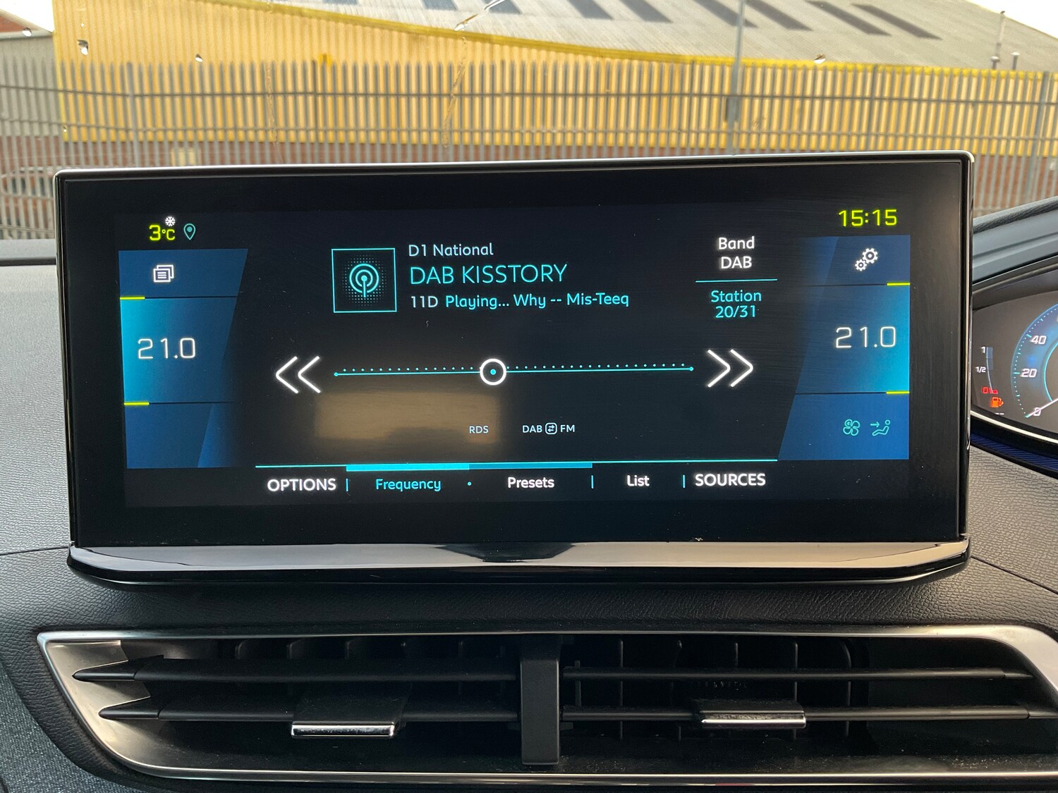 Used Peugeot 3008 2023 for sale - 76236835: Photo 30