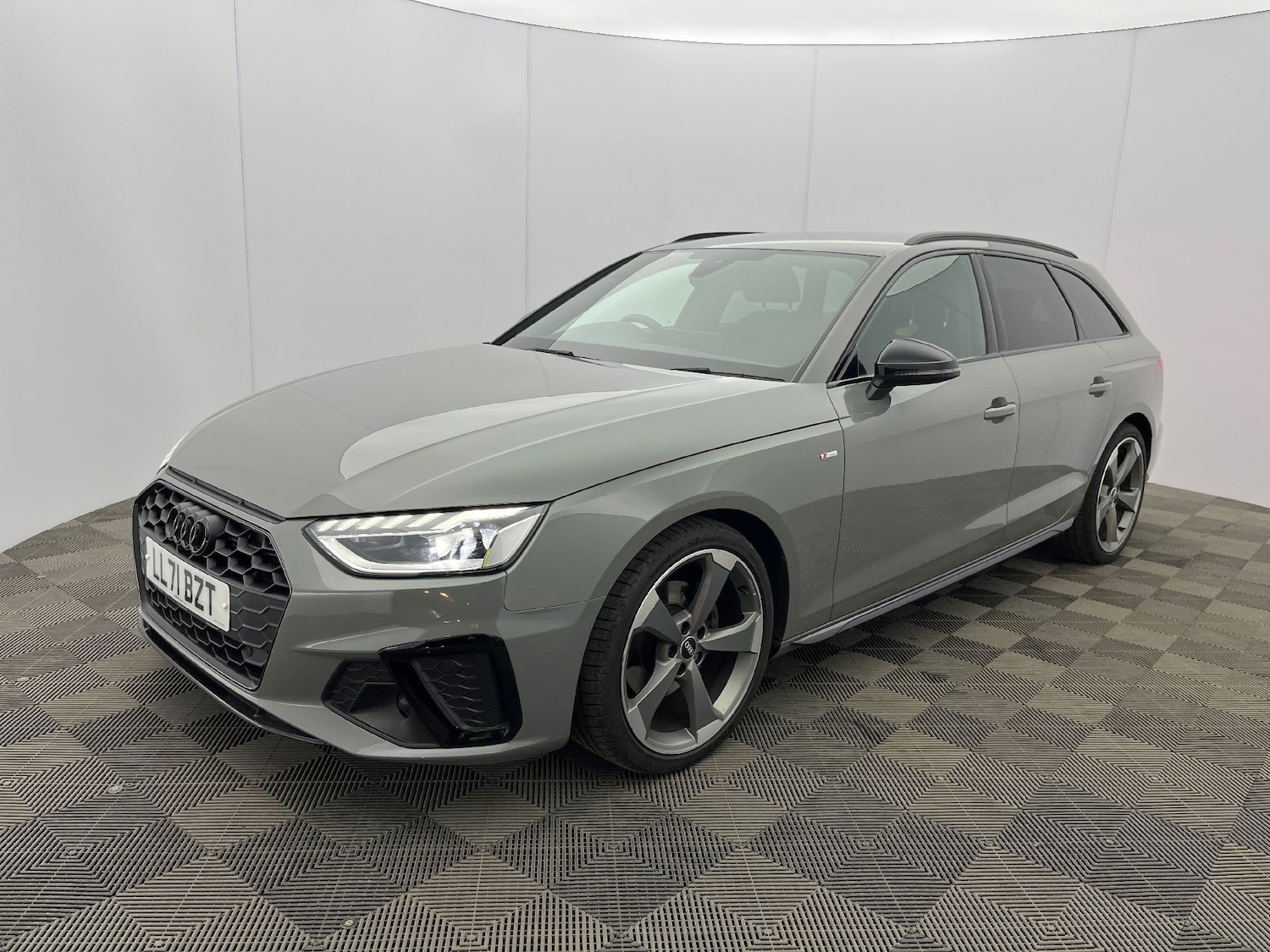 Used Audi A4 2021 for sale - 77308823: Photo 1