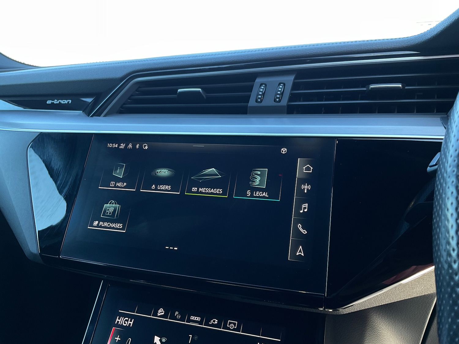 Used Audi e-tron 2022 for sale - 77997896: Photo 35