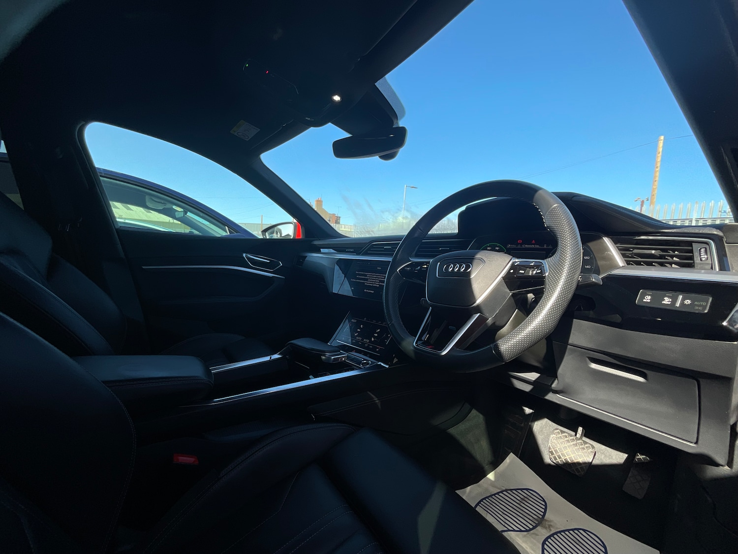 Used Audi e-tron 2022 for sale - 77997896: Photo 7