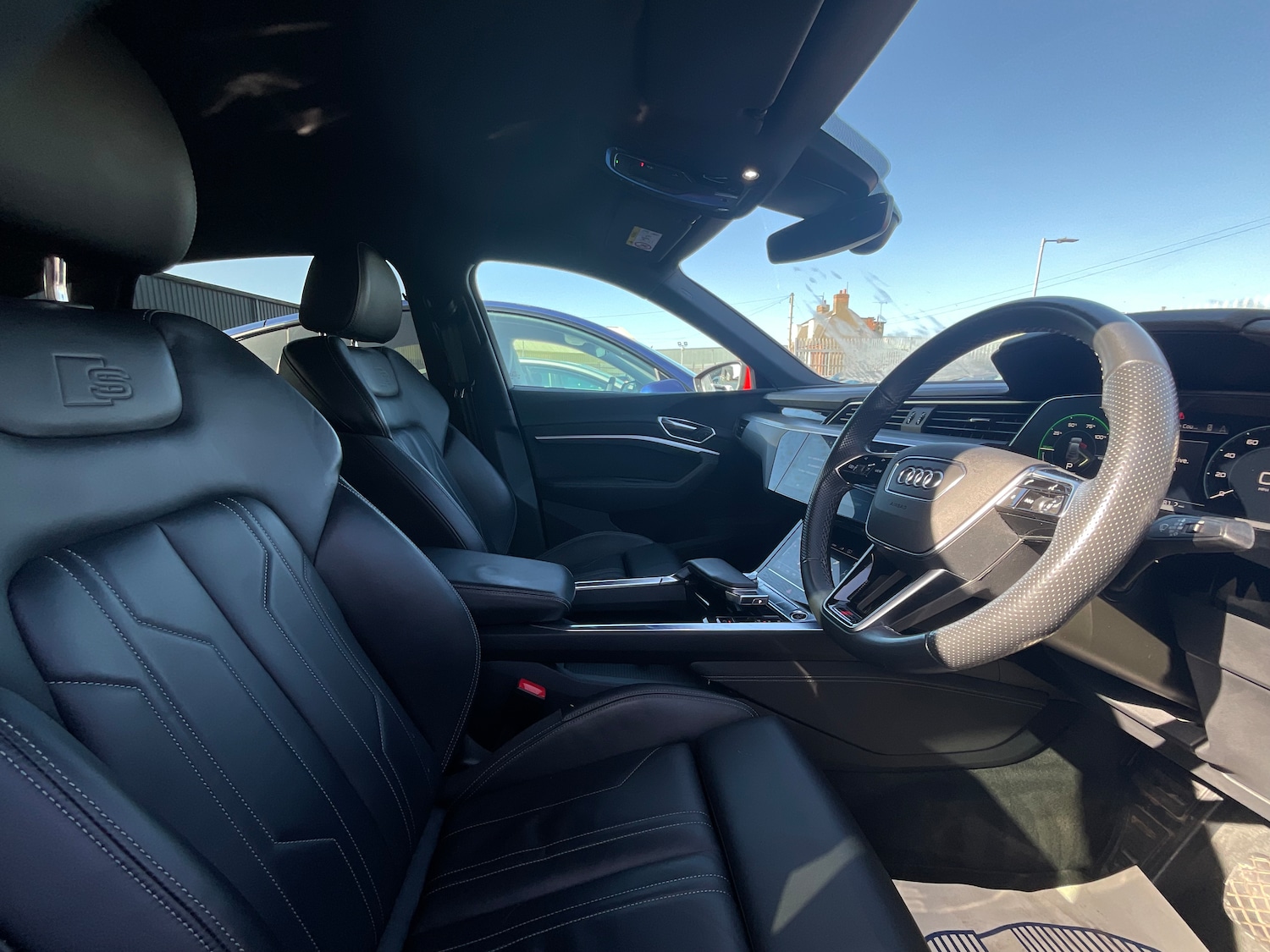 Used Audi e-tron 2022 for sale - 77997896: Photo 9