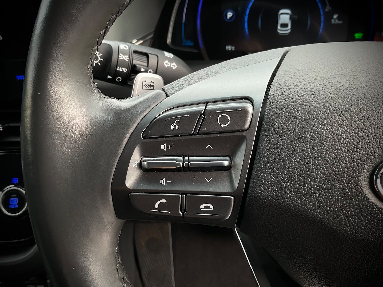 Used Hyundai IONIQ 2021 for sale - 76392000: Photo 24