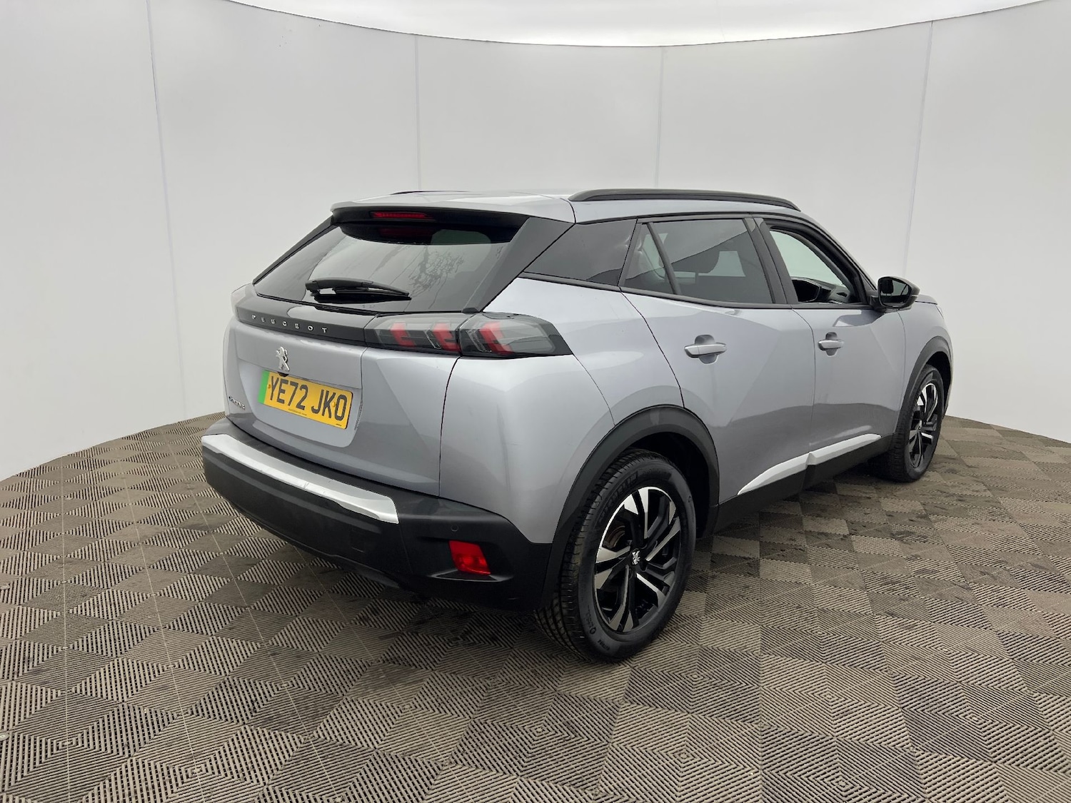 Used Peugeot 2008 2022 for sale - 77206712: Photo 2