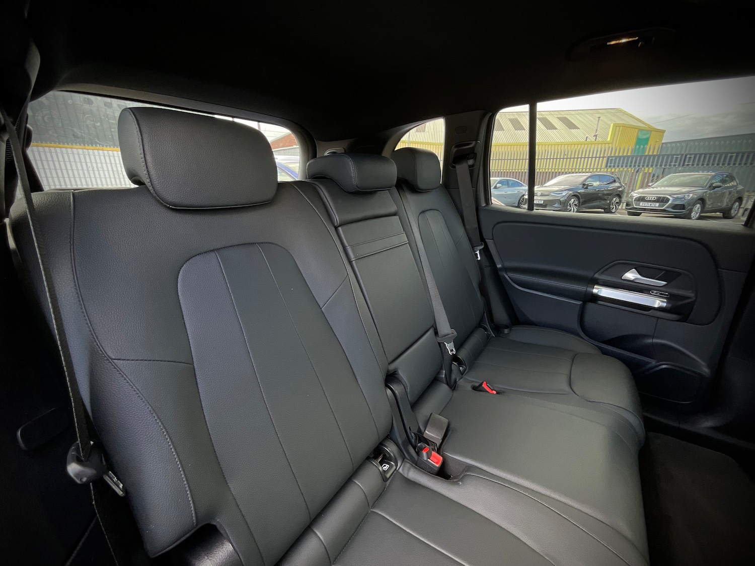 Used Mercedes-Benz EQB 2024 for sale - 76106876: Photo 11
