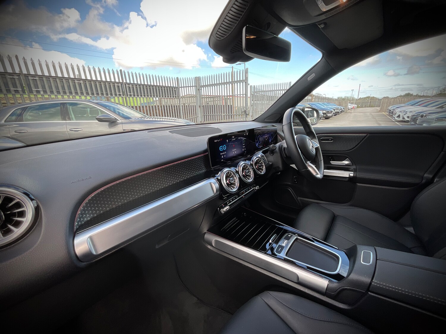 Used Mercedes-Benz EQB 2024 for sale - 76106876: Photo 16