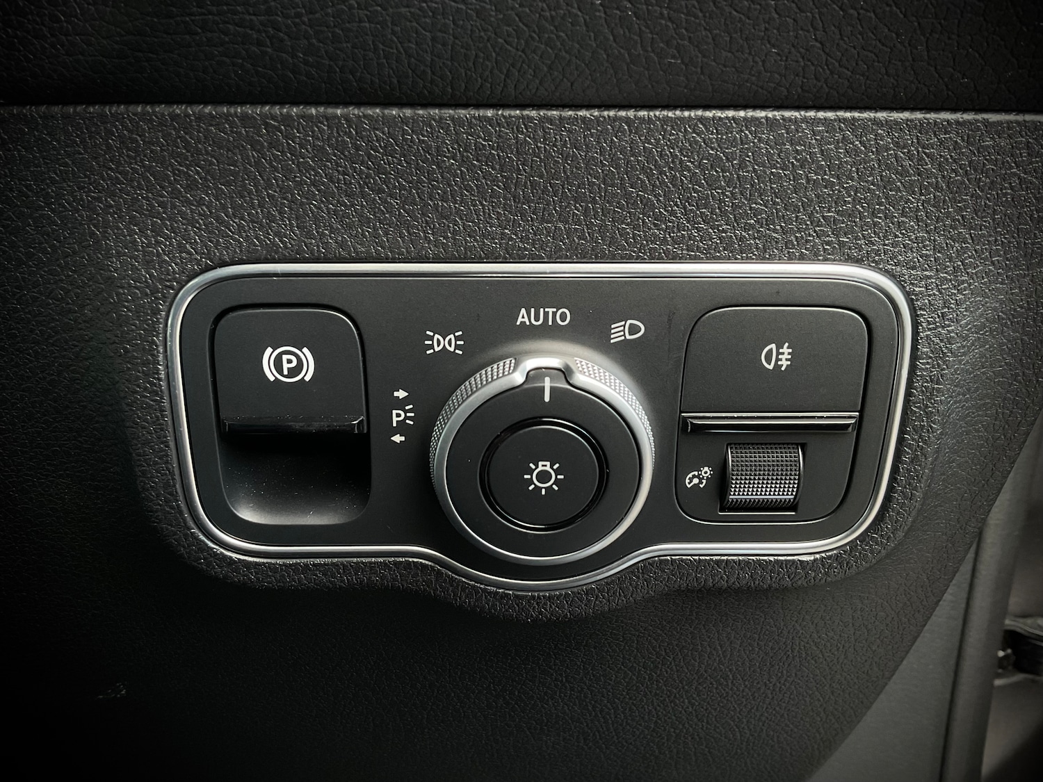 Used Mercedes-Benz EQB 2024 for sale - 76106876: Photo 28