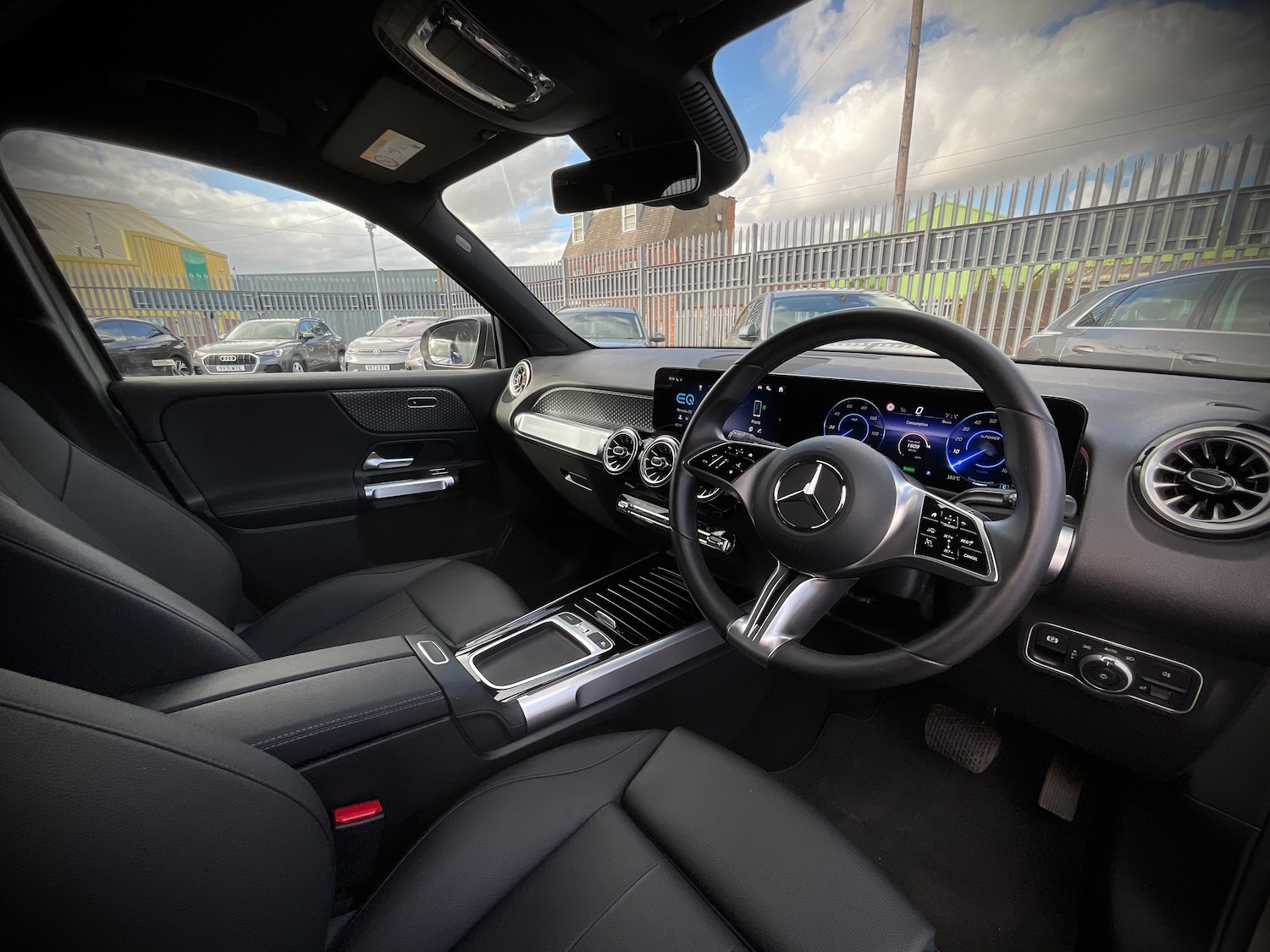 Used Mercedes-Benz EQB 2024 for sale - 76106876: Photo 7