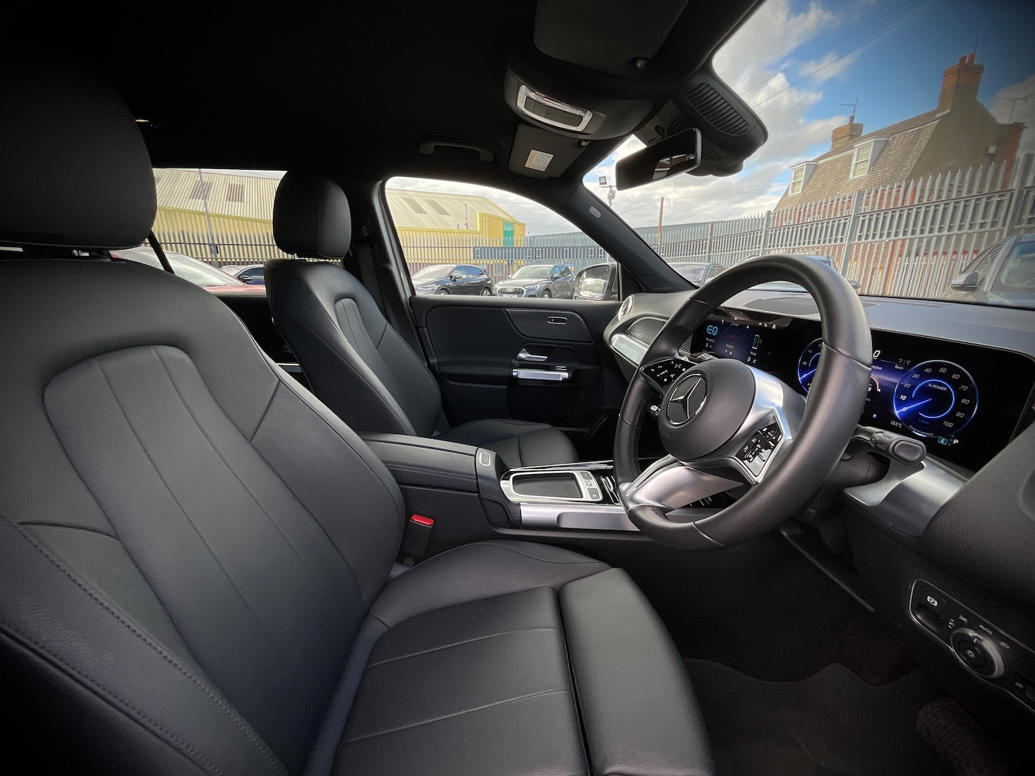 Used Mercedes-Benz EQB 2024 for sale - 76106876: Photo 9
