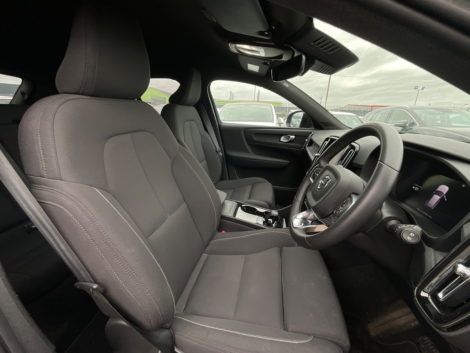 Used Volvo XC40 2023 for sale - 77601708: Photo 6