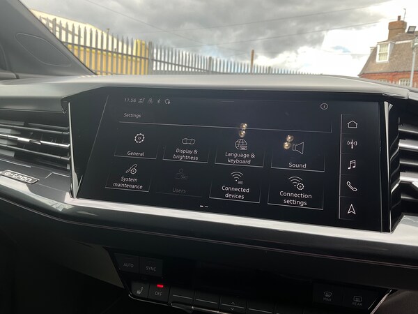 Used Audi Q4 e-tron 2024 for sale - 76304946: Photo 46