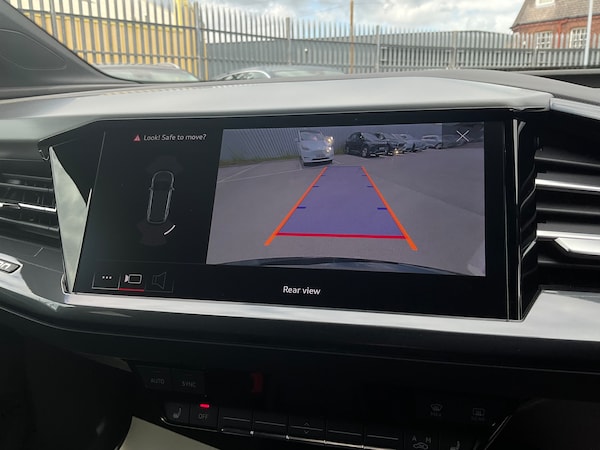 Used Audi Q4 e-tron 2024 for sale - 76304946: Photo 49