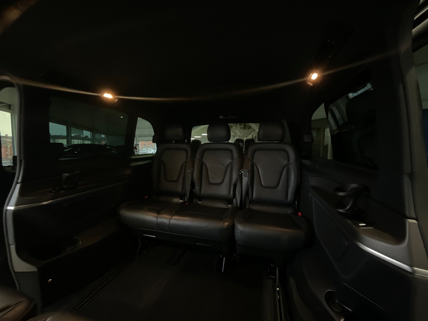 Used Mercedes-Benz V-Class 2023 for sale - 77044458: Photo 11