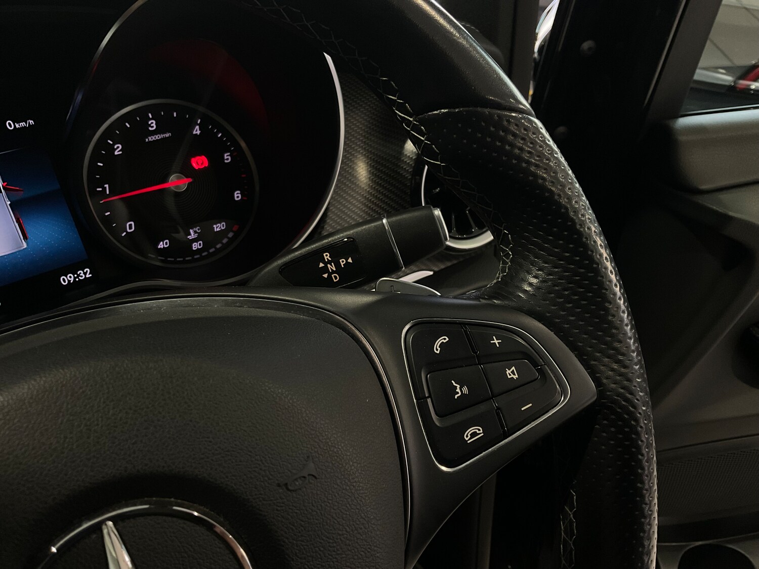 Used Mercedes-Benz V-Class 2023 for sale - 77044458: Photo 36