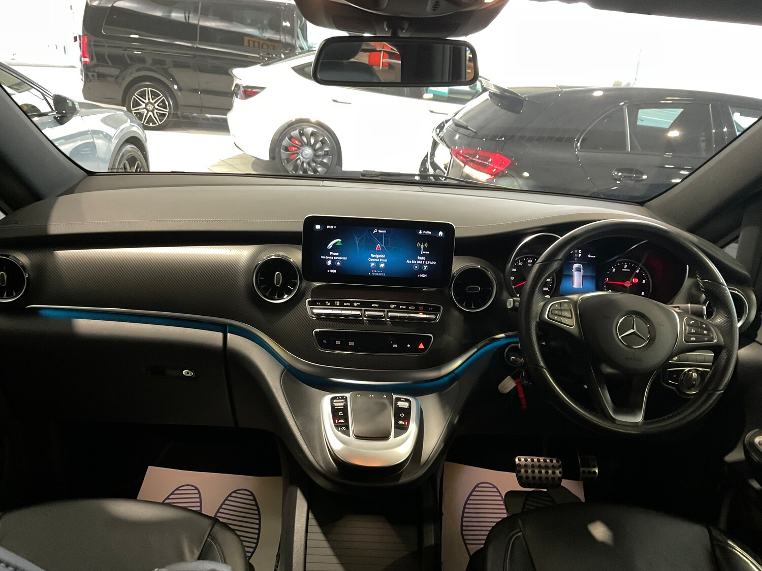 Used Mercedes-Benz V-Class 2023 for sale - 77044458: Photo 6