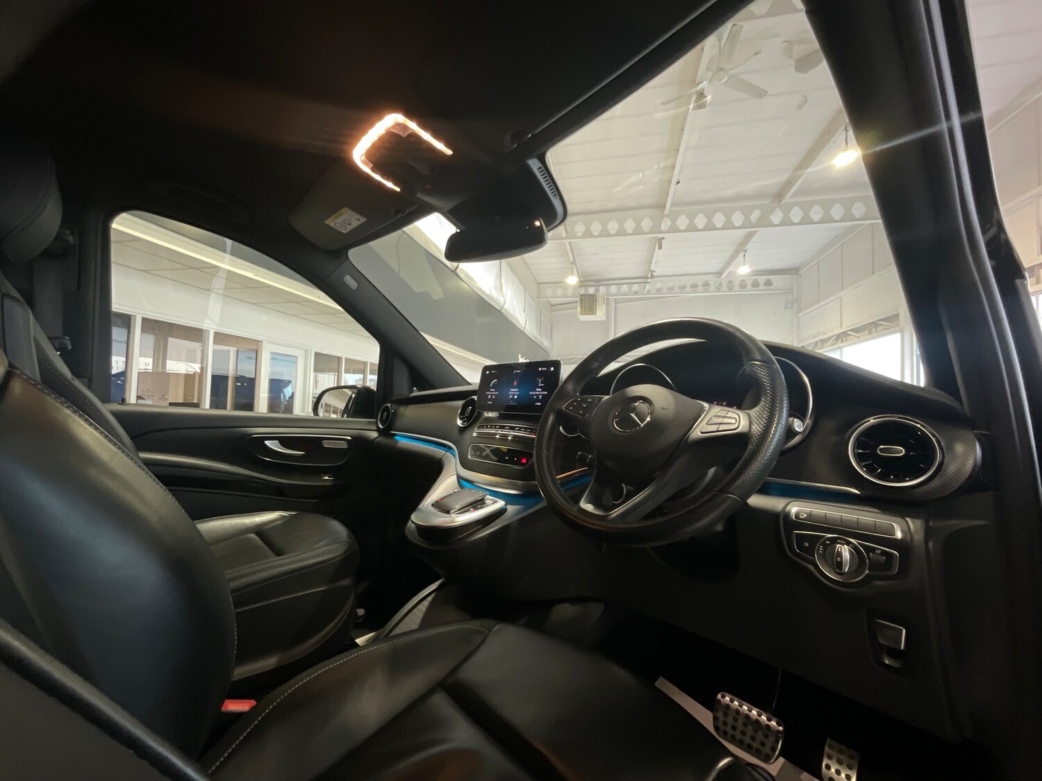 Used Mercedes-Benz V-Class 2023 for sale - 77044458: Photo 7