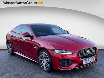 2019 - R-DYNAMIC S D AUTO 4-Door