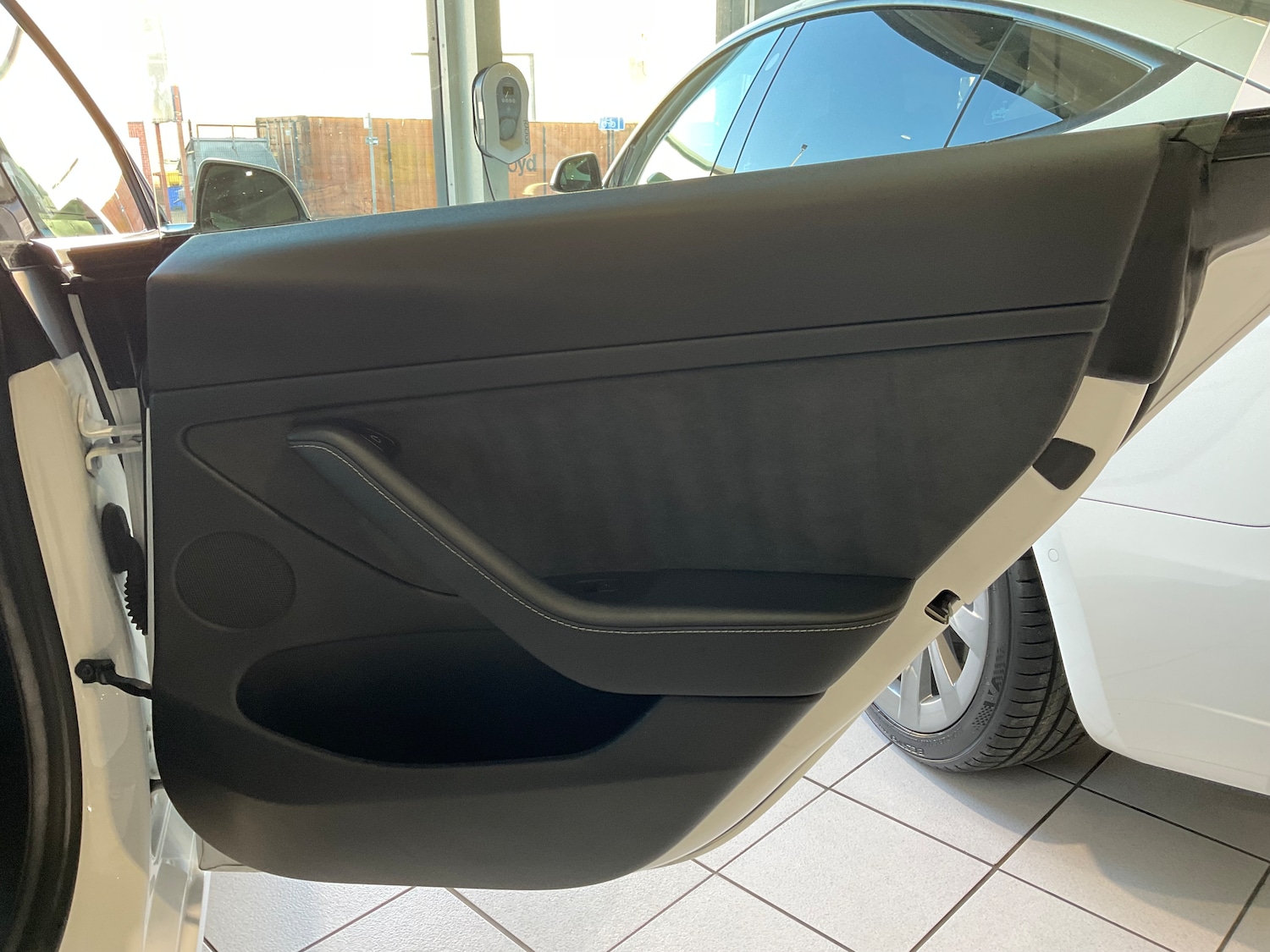 Used Tesla Model 3 2021 for sale - 77147603: Photo 24