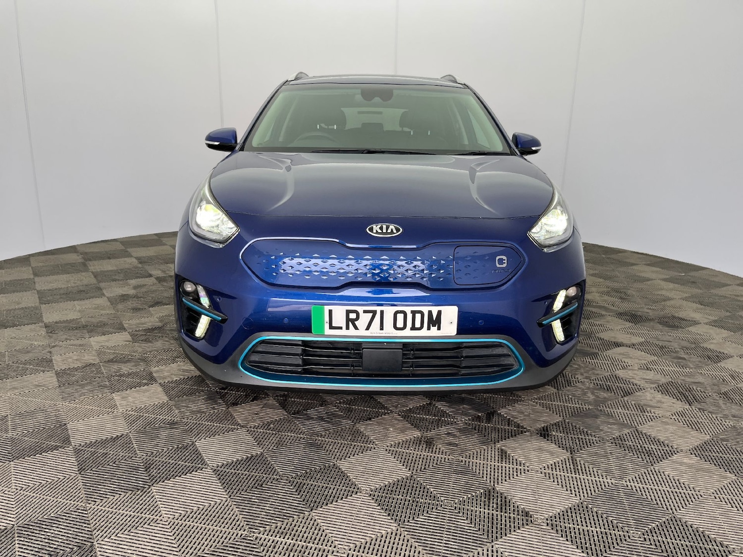 Used Kia Niro 2021 for sale - 76040806: Photo 2