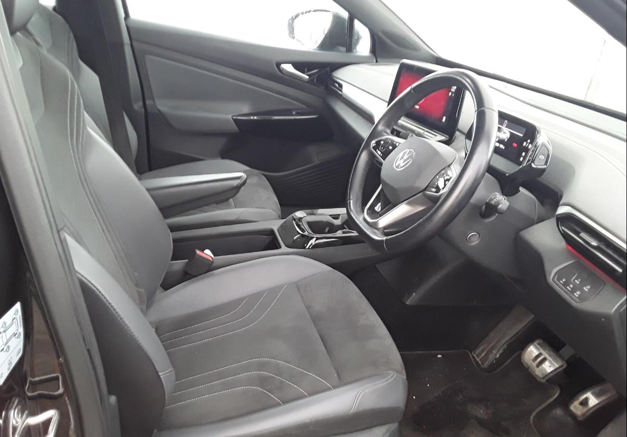 Used Volkswagen ID.4 2023 for sale - 76929320: Photo 4