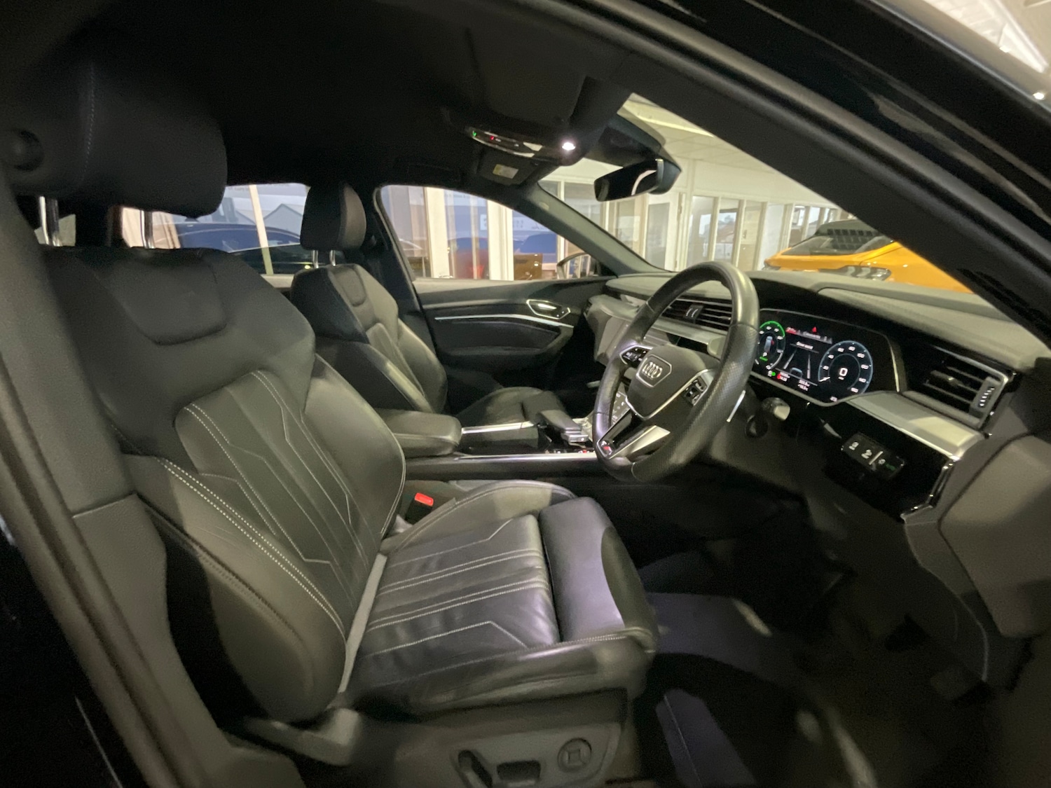 Used Audi e-tron 2022 for sale - 77661581: Photo 9