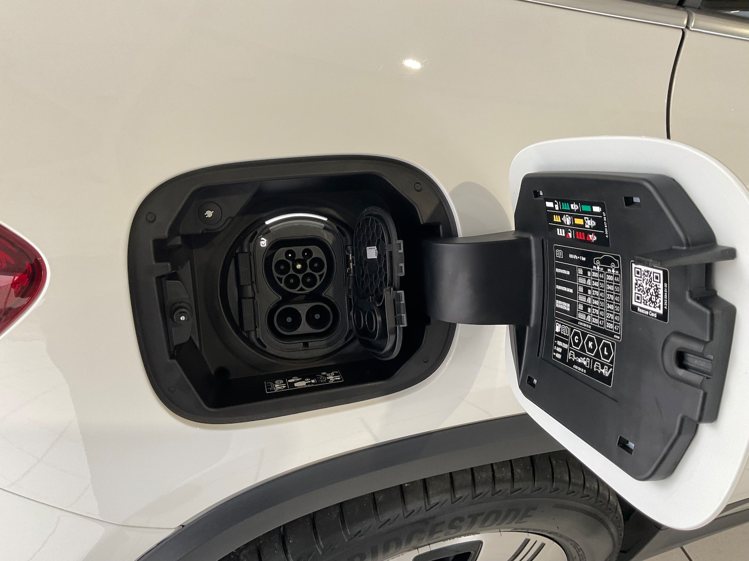 Used Mercedes-Benz EQA 2022 for sale - 76553497: Photo 26