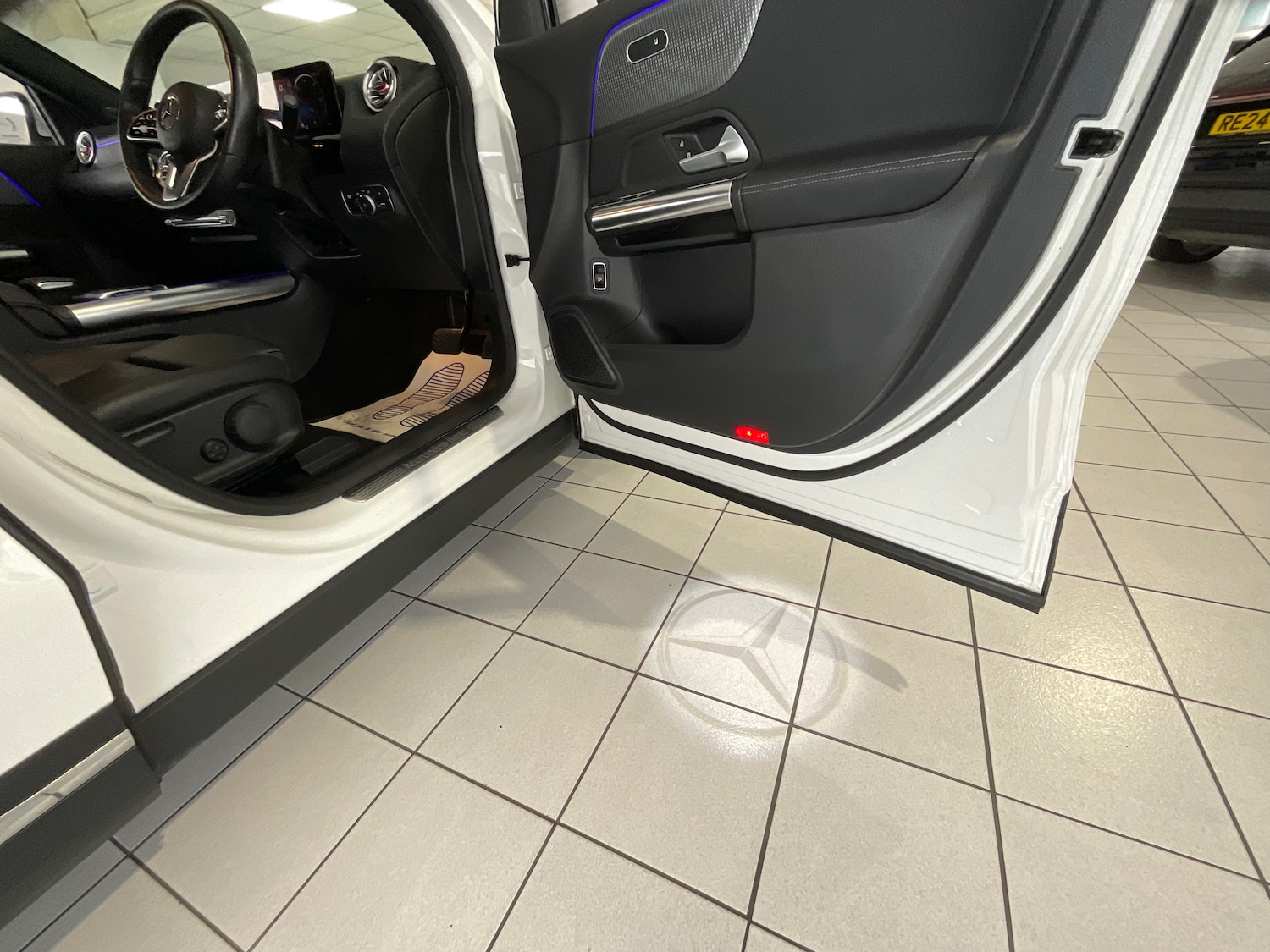 Used Mercedes-Benz EQA 2022 for sale - 76553497: Photo 31