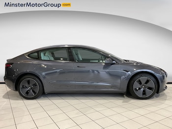 Used Tesla Model 3 2022 for sale - 76718544: Photo