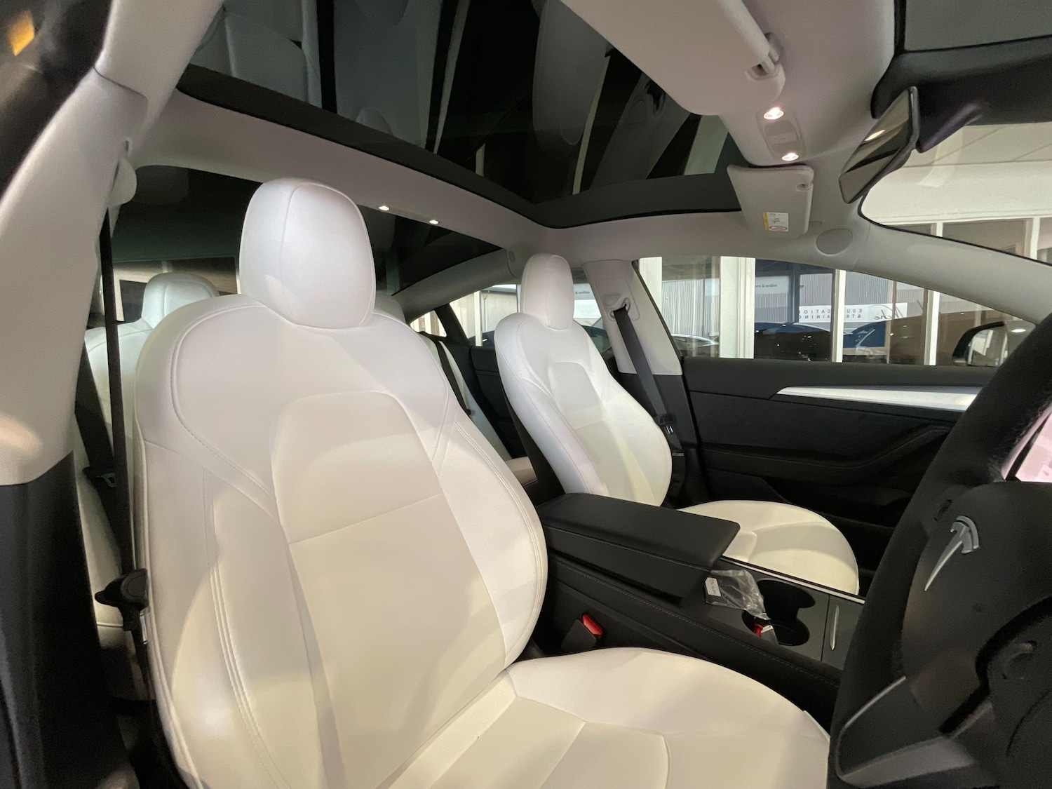 Used Tesla Model 3 2022 for sale - 76718544: Photo 8