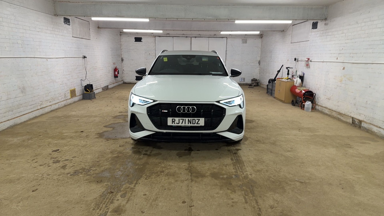 Used Audi e-tron 2022 for sale - 77179202: Photo 2