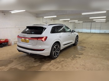 Used Audi e-tron 2022 for sale - 77179202: Photo