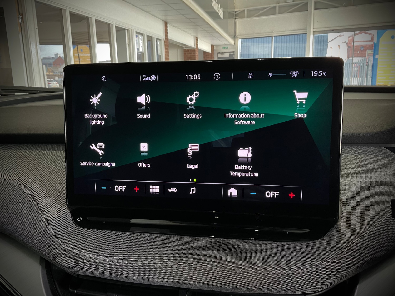 Used Skoda Enyaq 2022 for sale - 76442715: Photo 33