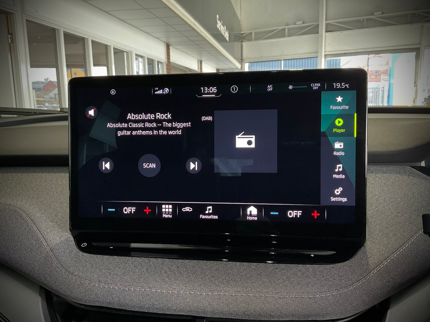 Used Skoda Enyaq 2022 for sale - 76442715: Photo 34