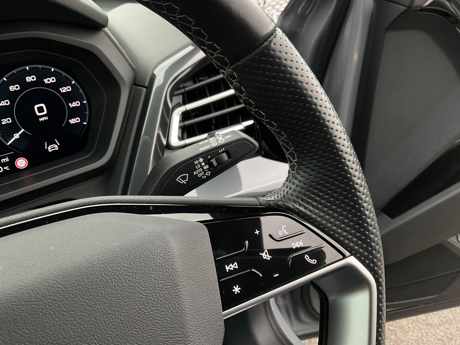 Used Audi Q4 e-tron 2023 for sale - 77517141: Photo 31