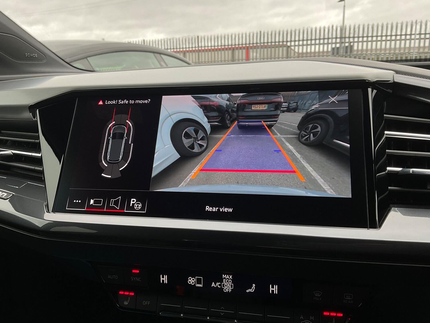 Used Audi Q4 e-tron 2023 for sale - 77517141: Photo 44