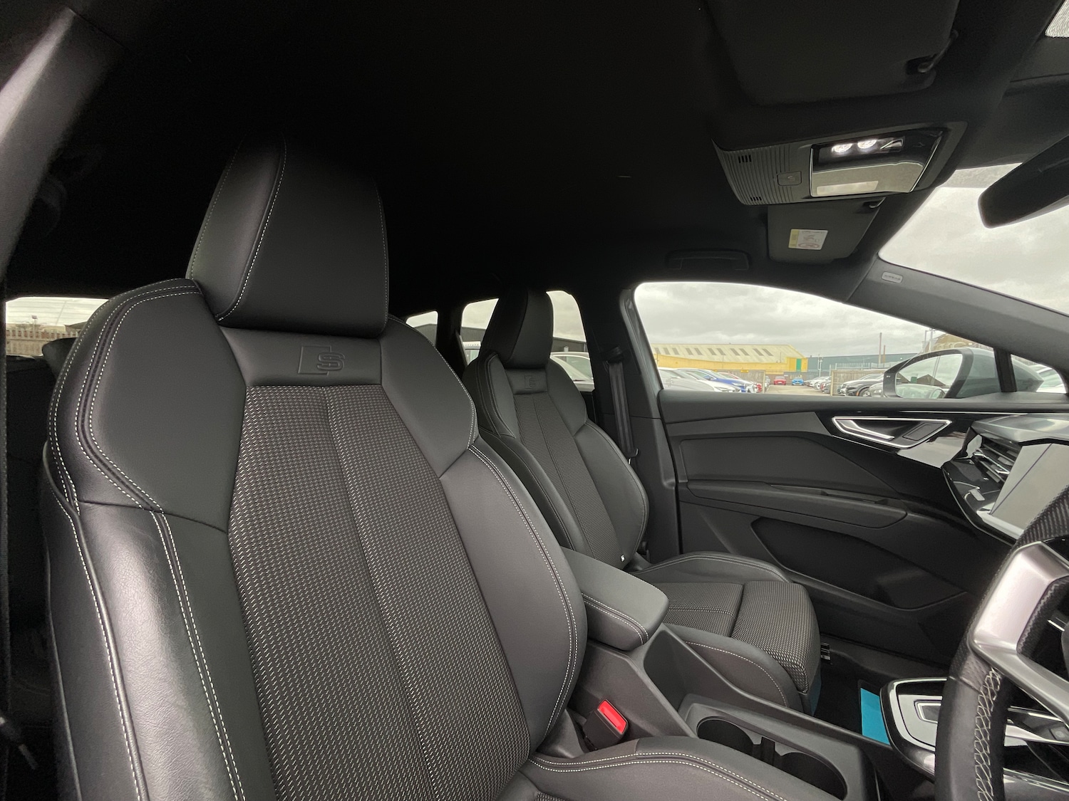 Used Audi Q4 e-tron 2023 for sale - 77517141: Photo 8