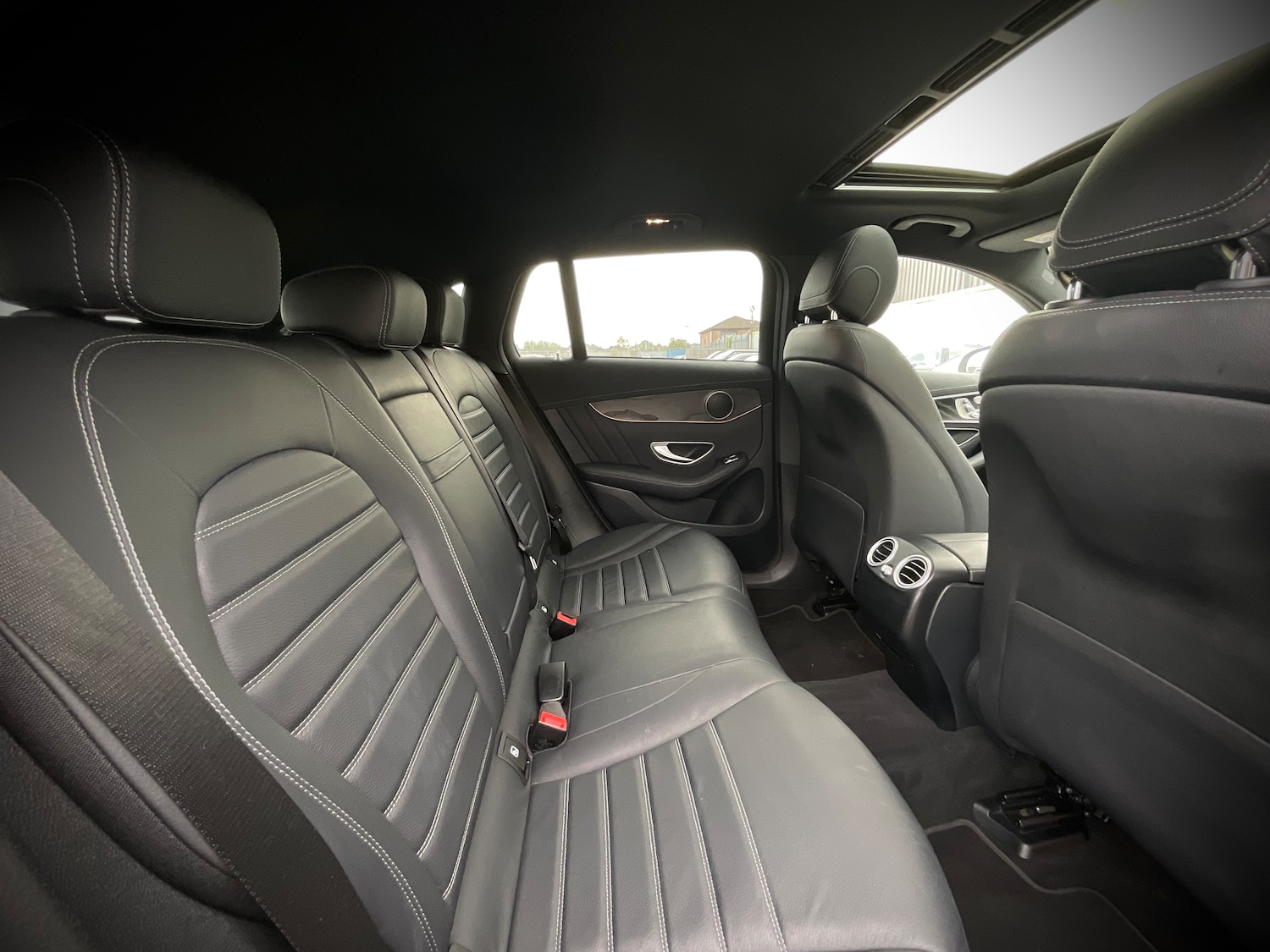 Used Mercedes-Benz EQC 2022 for sale - 76171312: Photo 12