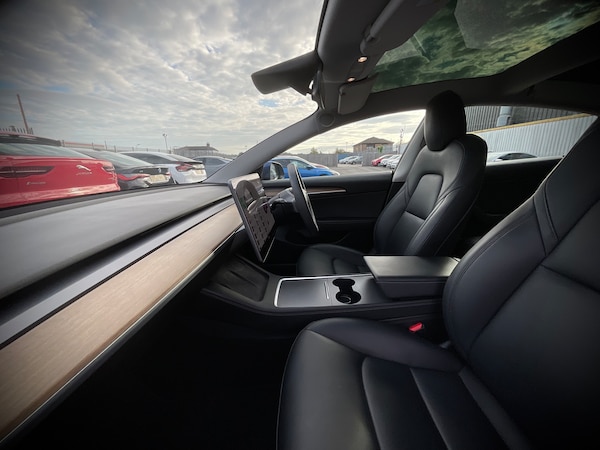 Used Tesla Model 3 2021 for sale - 76128319: Photo 18