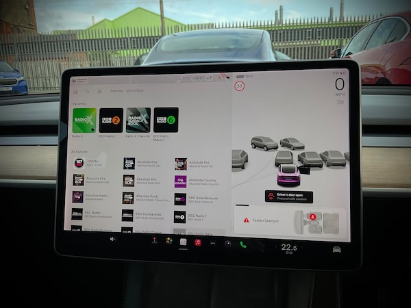 Used Tesla Model 3 2021 for sale - 76128319: Photo 31