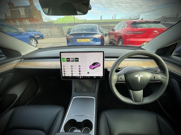 Used Tesla Model 3 2021 for sale - 76128319: Photo 6