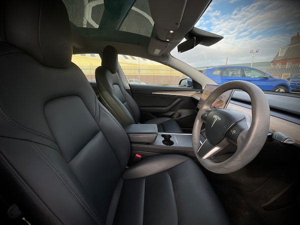 Used Tesla Model 3 2021 for sale - 76128319: Photo 9