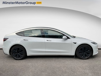 Used Tesla Model 3 2024 for sale - 76224660: Photo 2