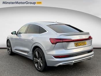 Used Audi e-tron 2022 for sale - 76705604: Photo