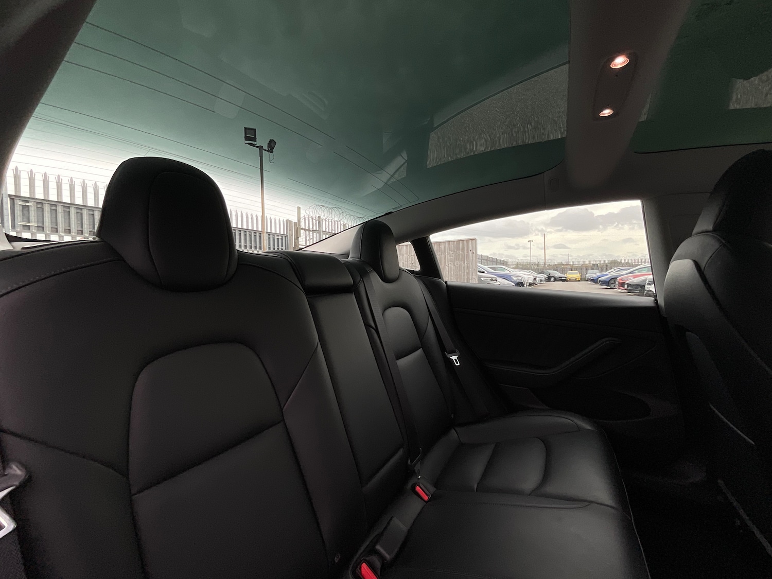 Used Tesla Model 3 2022 for sale - 76082068: Photo 11