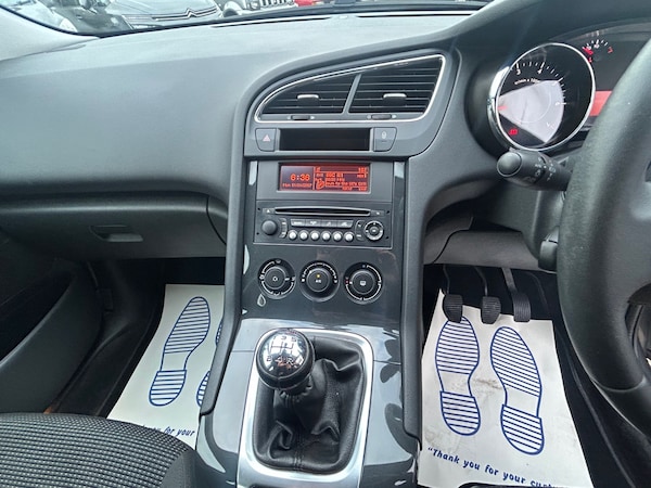 Used Peugeot 5008 2013 for sale - 76192134: Photo 14